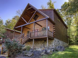210 Forrest Loop Way, Gatlinburg, TN 37738