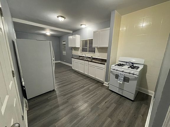 5th image of 11808 S Union Ave