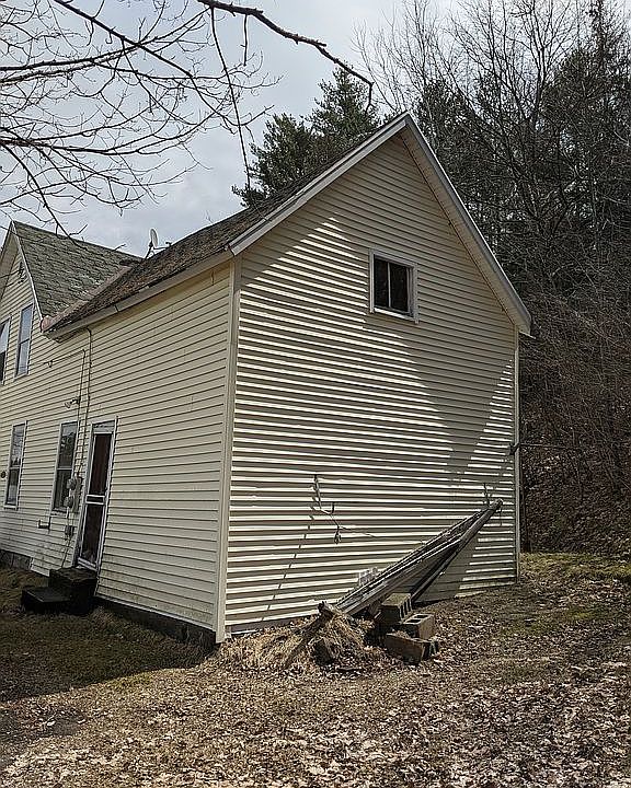 20 Greenwood St, Whitefield, NH 03598 Zillow