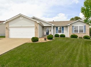 4705 Providence Woods Cir, Wentzville, MO 63385