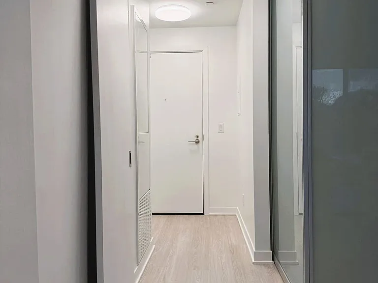185 Alberta Ave #306 — Photo 6