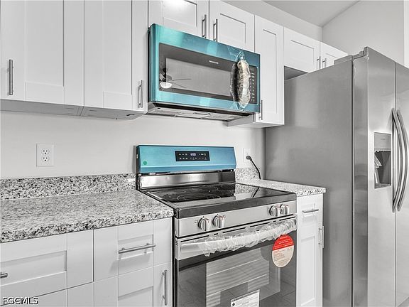 4th image of 4620 SW 8th Ct