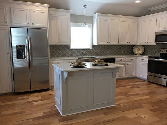 2nd image of 3986 Gramercy Dr