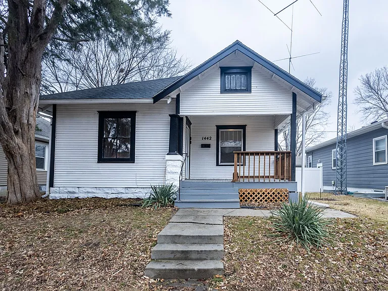 1442 Plum St — Photo 1