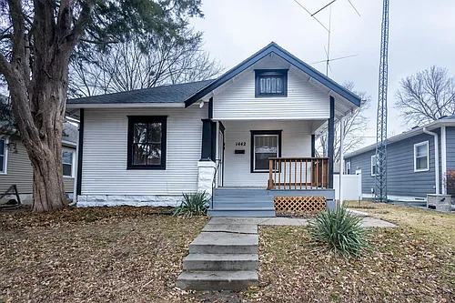 1442 Plum St Photo 1