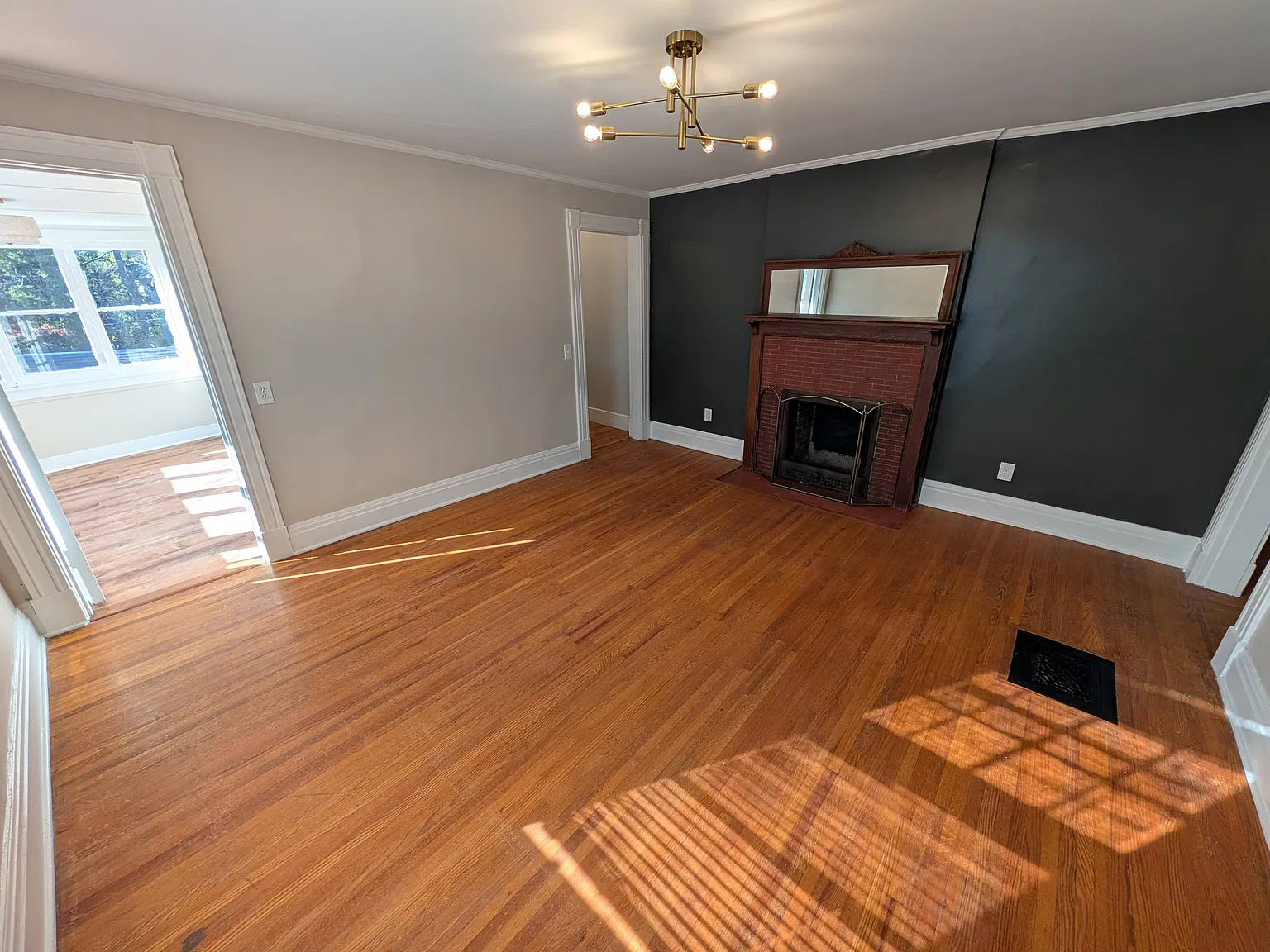 2 bed, $1,650 — Photo 2