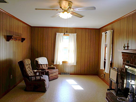 24'x11' Family Room!