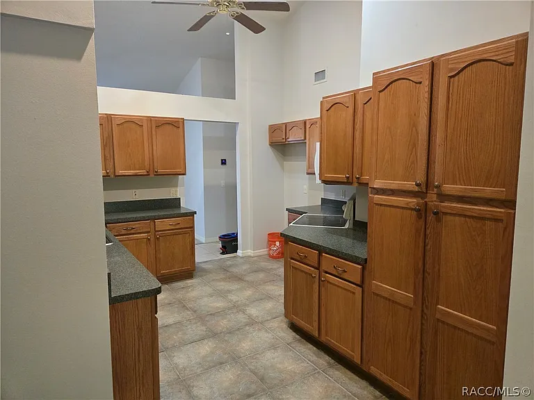 14 Hollyhock Ct — Photo 13