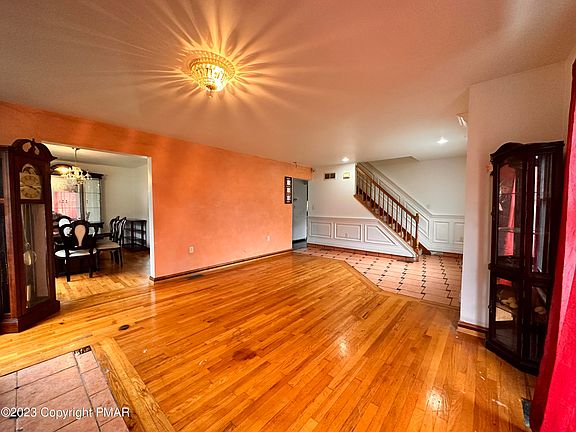4th image of 610 Avenue C
