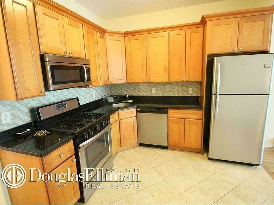 1st image of 250 Prospect Park W #3