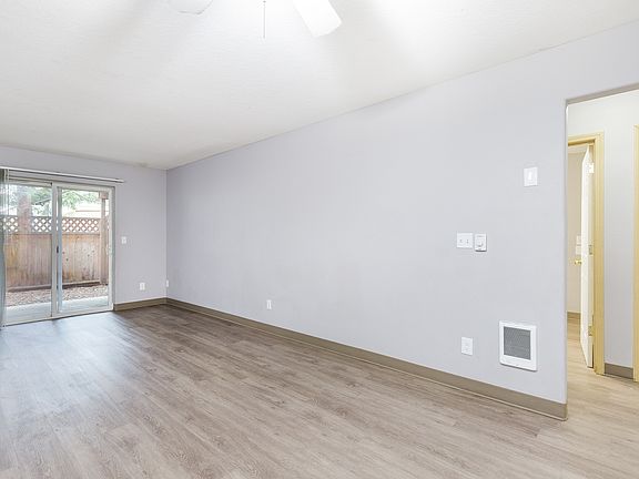 4th image of 2509 SE 109th Ave