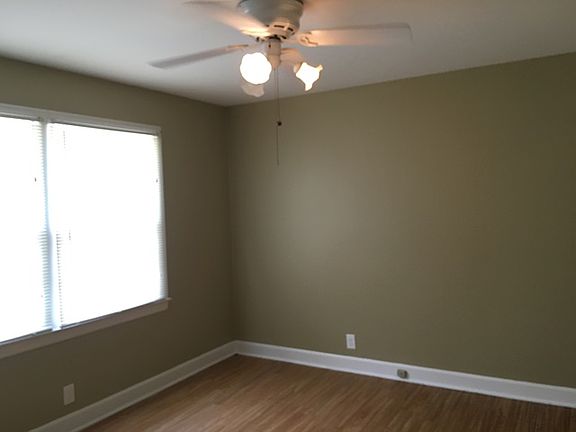 3rd image of 532 Bismark Dr