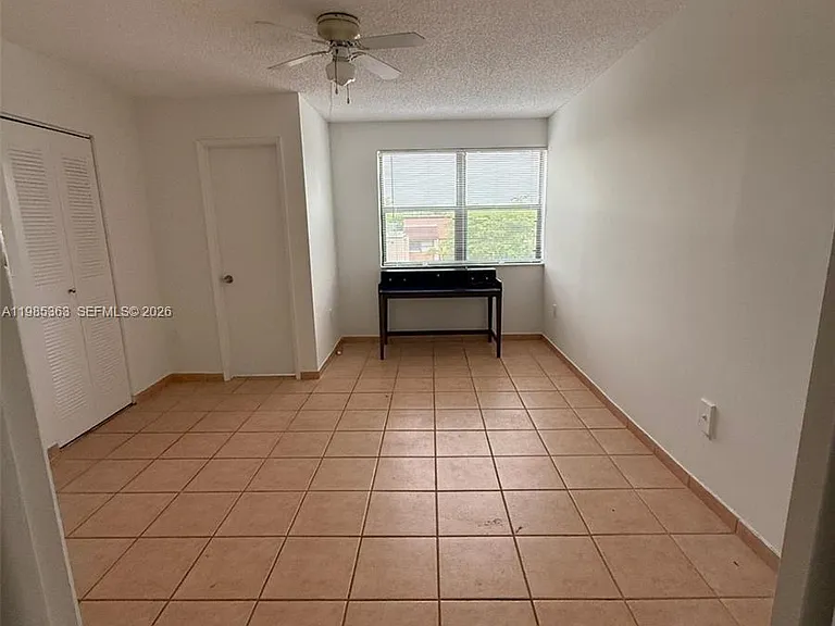 425 W Park Dr #9 — Photo 15
