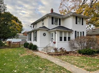1207 S 2nd St, Saint Charles, IL