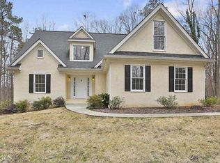305 Little Creek Dr, Sharpsburg, GA 30277