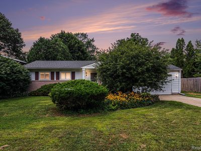 6095 Sunnydale Rd, Clarkston, MI, 48346