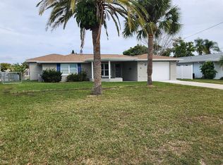 4141 Headsail Dr, New Port Richey, FL 34652