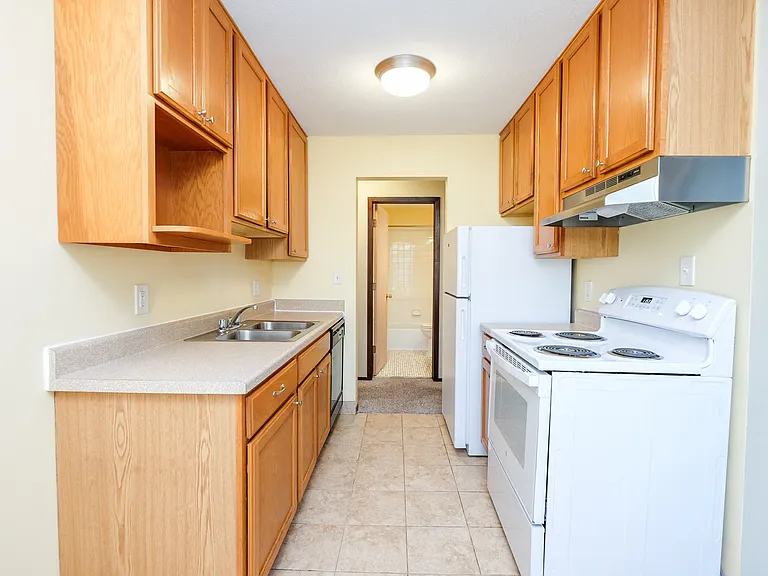 Shepard Terrace — Photo 32