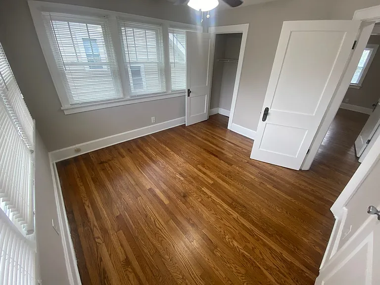 1323 W 3rd Ave — Photo 30