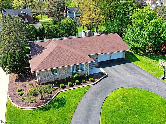 4th image of 3210 Halsey Dr NE