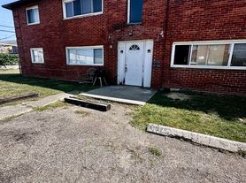 3632 Cushing Dr