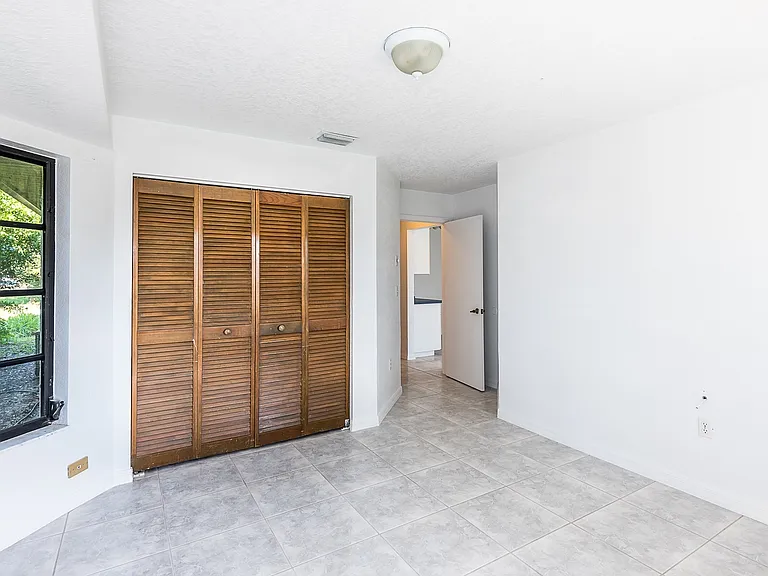 838 Jarvis St — Photo 30