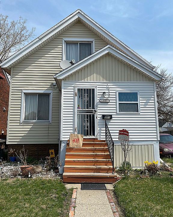 1st image of 12682 McDougall Ave
