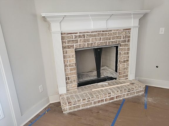 4th image of 924 Hurryoff Ln Lot 4