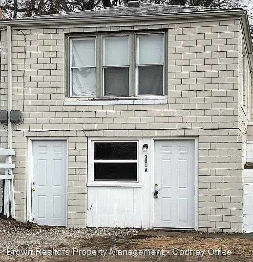1st image of 301 N 1st St #A