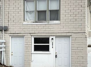 301 N 1st St #A, Wood River, IL