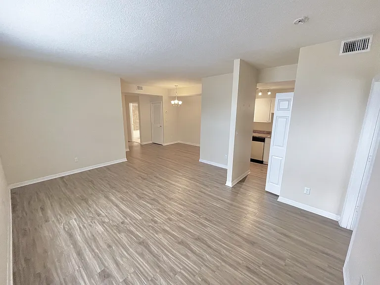 2403 W Platt St #B — Photo 34