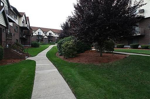 2nd image of 3 Royal Crest Dr APT 12