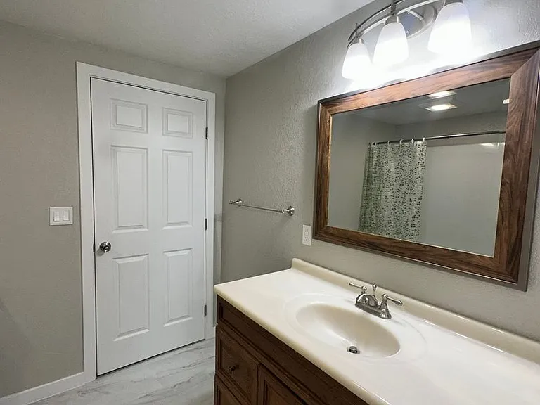 29364 Talbott Ln — Photo 23