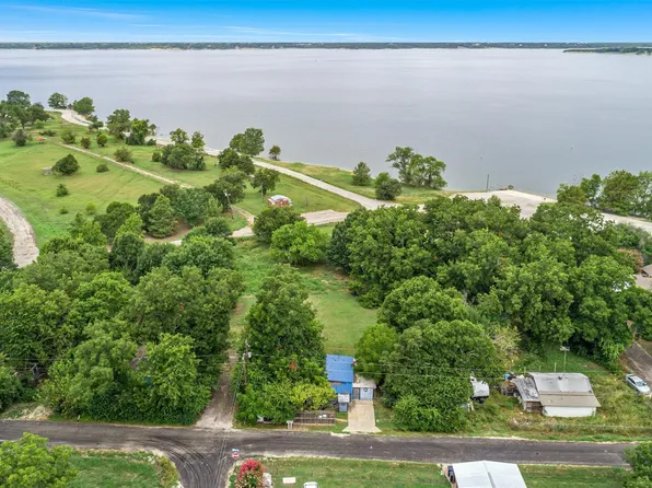 5576 County Road 925, Nevada, TX 75173