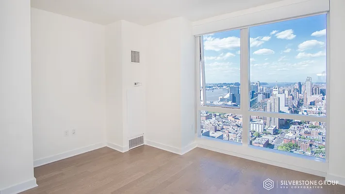 Rented by Silverstone Group USA Corp. | media 36