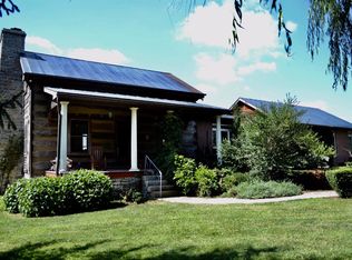 393 Thomas Rd, Paris, KY 40361