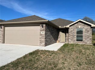5910 NW Grant St, Bentonville, AR 72713
