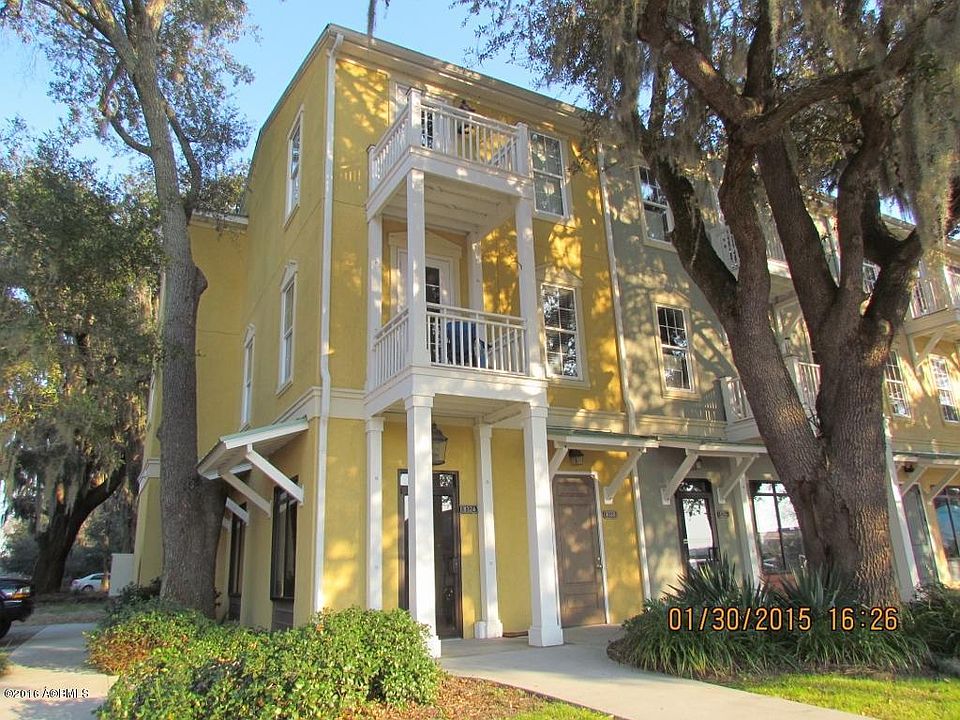 1st image of 832 Paris Ave