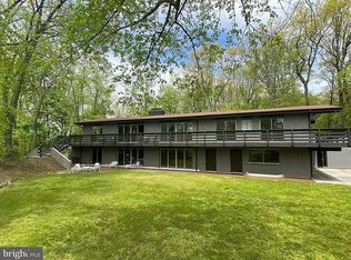 1555 Horseshoe Trl, Malvern, PA 19355