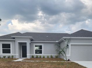 665 Congo St NE, Palm Bay, FL 32907