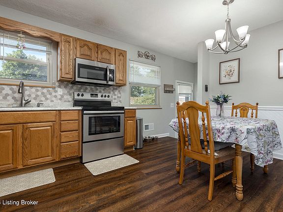 5th image of 5904 Paul Revere Ct