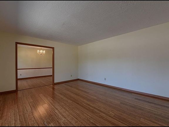 5th image of 6412 Los Altos Dr