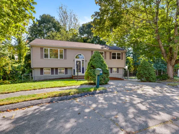 4 Wildwood Ter, Saugus, MA 01906