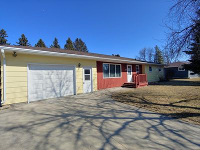 1024 N 7th St, Warren, MN, 56762