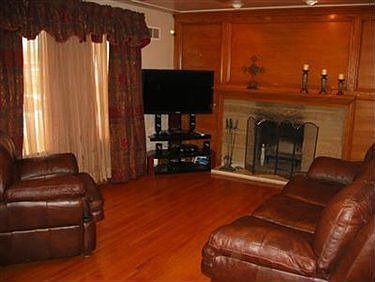 4th image of 580 Moore Dr