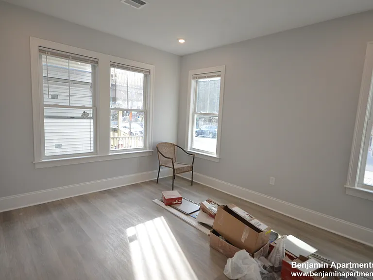 100 Brooks St #B — Photo 25