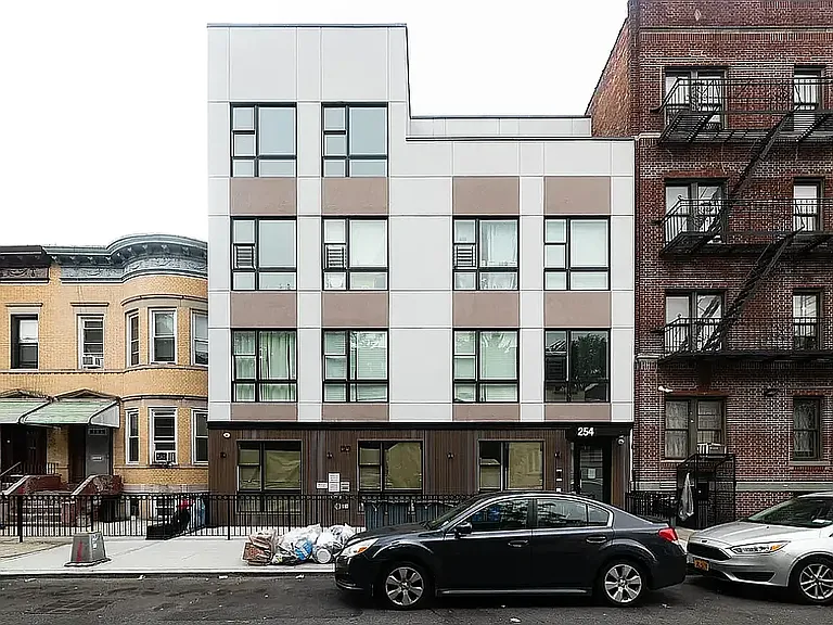 254 E 28th St #4E — Photo 12
