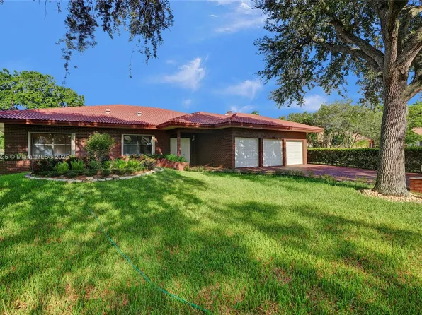 119 NW 81st Way, Coral Springs, FL 33071