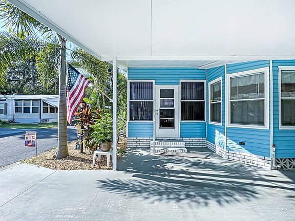 4th image of 900 Aqua Isles Blvd #6
