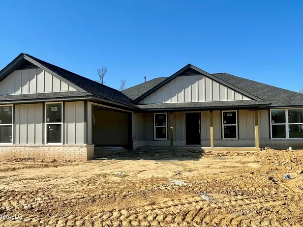 60 Farley Rd, Byhalia, MS 38611